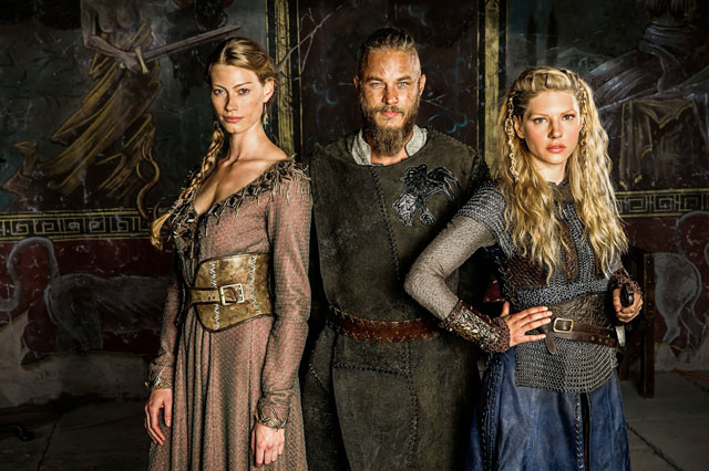 L to R- Princess Aslaug (Alyssa Sutherland), Ragnar Lothbrok (Travis Fimmel) and Lagertha (Katheryn Winnick)