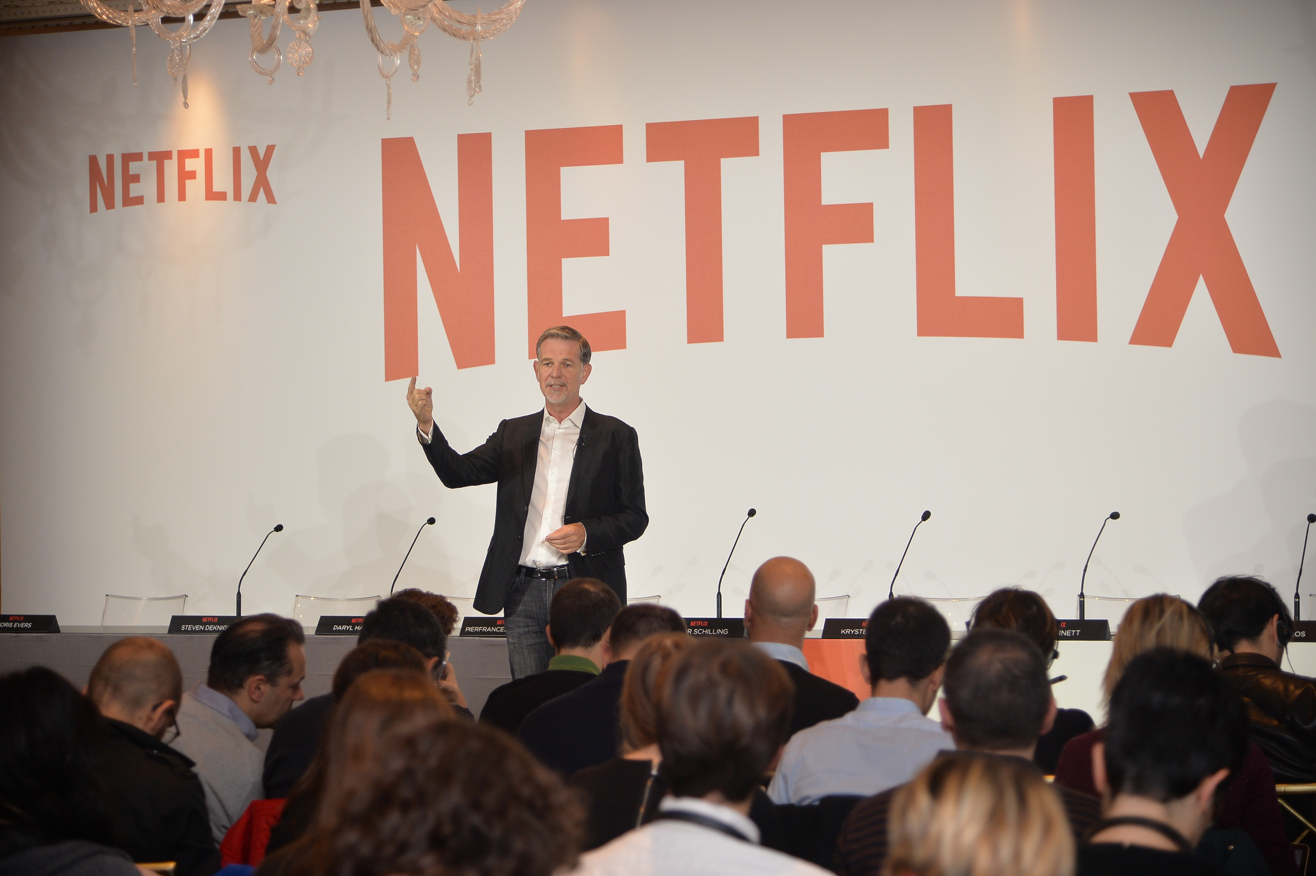 Reed Hastings alla conferenza stampa di Netflix