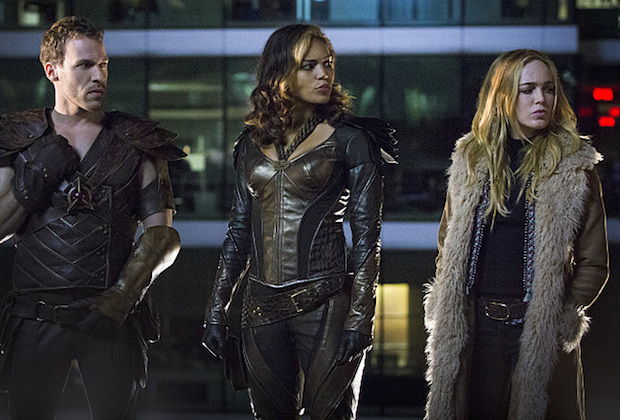 DC's Legends of Tomorrow -- "Pilot, Part 1" -- Image LGN101d_0154b -- Pictured (L-R): Falk Hentschel as Carter Hall/Hawkman, Ciara Renee as Kendra Saunders/Hawkgirl and Caity Lotz as Sara Lance -- Photo: Jeff Weddell/The CW -- ÃÂ© 2015 The CW Network, LLC. All Rights Reserved.