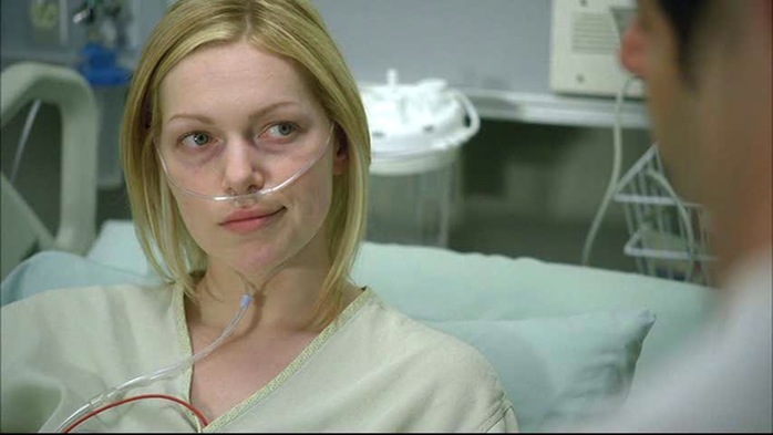 laura-prepon-house-md