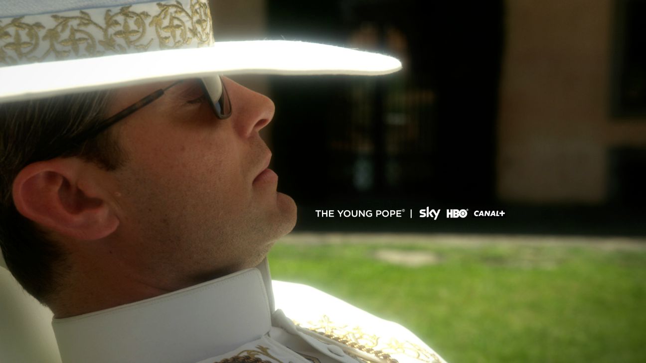 The Young Pope (4)