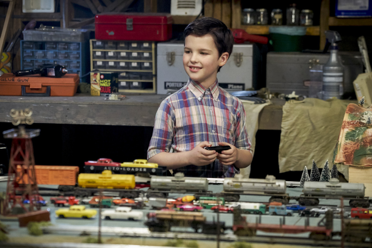 YOUNG SHELDON is a new half-hour, single-camera comedy created by Chuck Lorre and Steven Molaro, that introduces "The Big Bang Theory's" Sheldon Cooper (Iain Armitage), a 9-year-old genius living with his family in East Texas and going to high school. YOUNG SHELDON will have a special Monday launch behind the season premiere of THE BIG BANG THEORY on Sept. 25 (8:30-9:00 PM, ET/PT). On Nov. 2, YOUNG SHELDON will move to its regular time period, Thursdays (8:30-9:00 PM, ET/PT) on the CBS Television Network. Photo: Robert Voets/CBS ÃÂ©2017 CBS Broadcasting, Inc. All Rights Reserved.